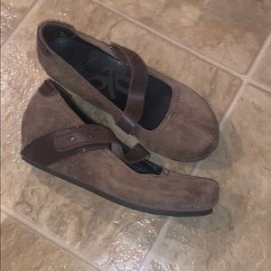 Otbt wedge shoes suede size 7M